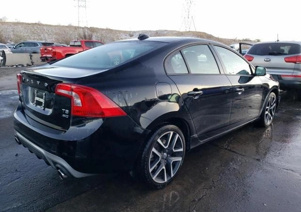 Volvo S60 cena 50800 przebieg: 45800, rok produkcji 2017 z Chmielnik małe 56